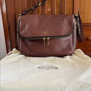 Fossil Women’s Preston Satchel.